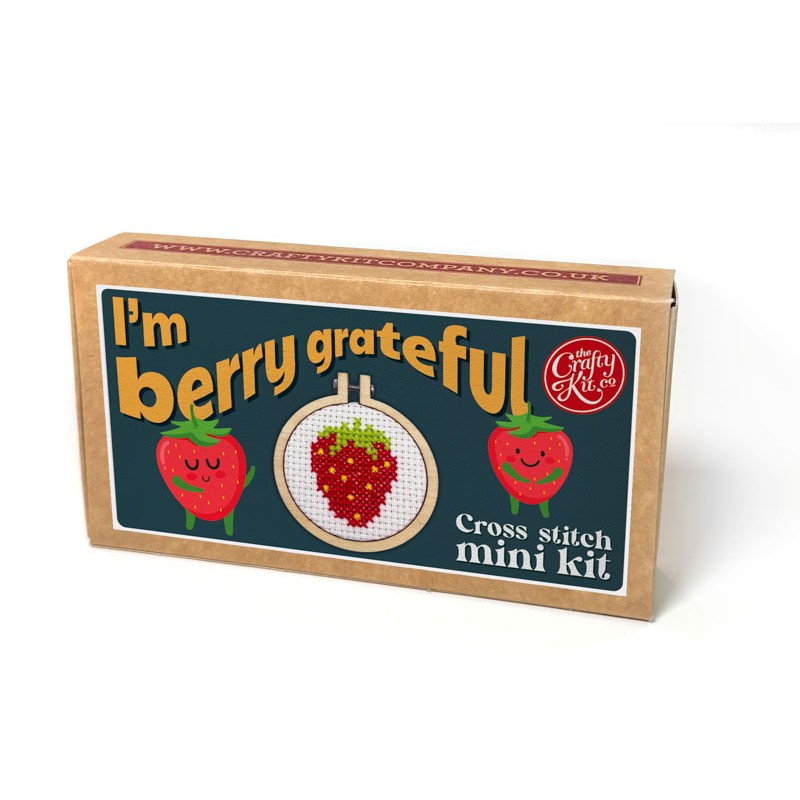 I'm Berry Grateful sleutelhanger - Aardbei - Mini borduurpakket