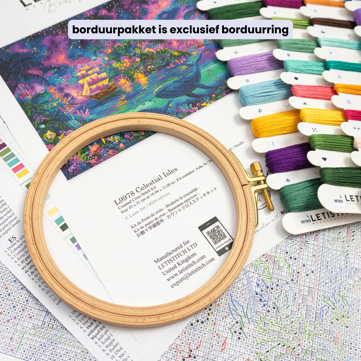 Celestial Isles - Walvissen onder sterrenhemel - LetiStitch borduurpakket -bestellen bij Iris Borduurt