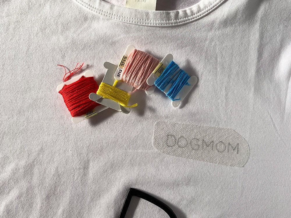 Borduren op een shirt