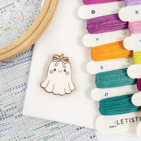 Boo - Spookje met roze strik - LetiStitch Needle Minder
