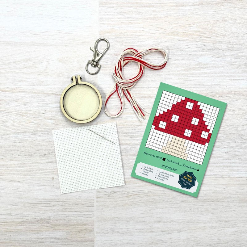 You're A Fungi! - Paddenstoel sleutelhanger - Mini borduurpakket