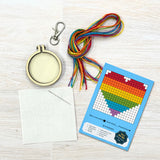 No Labels, Just Love sleutelhanger - Pride hartje - Mini borduurpakket